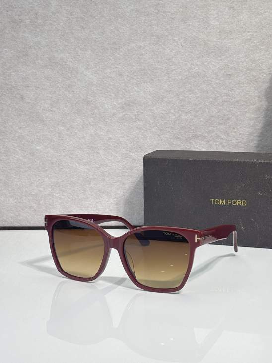 Picture of Tom Ford Sunglasses _SKUfw79761462fw